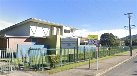 Phil Saunders hearing: Former Illawarra high school teacher .